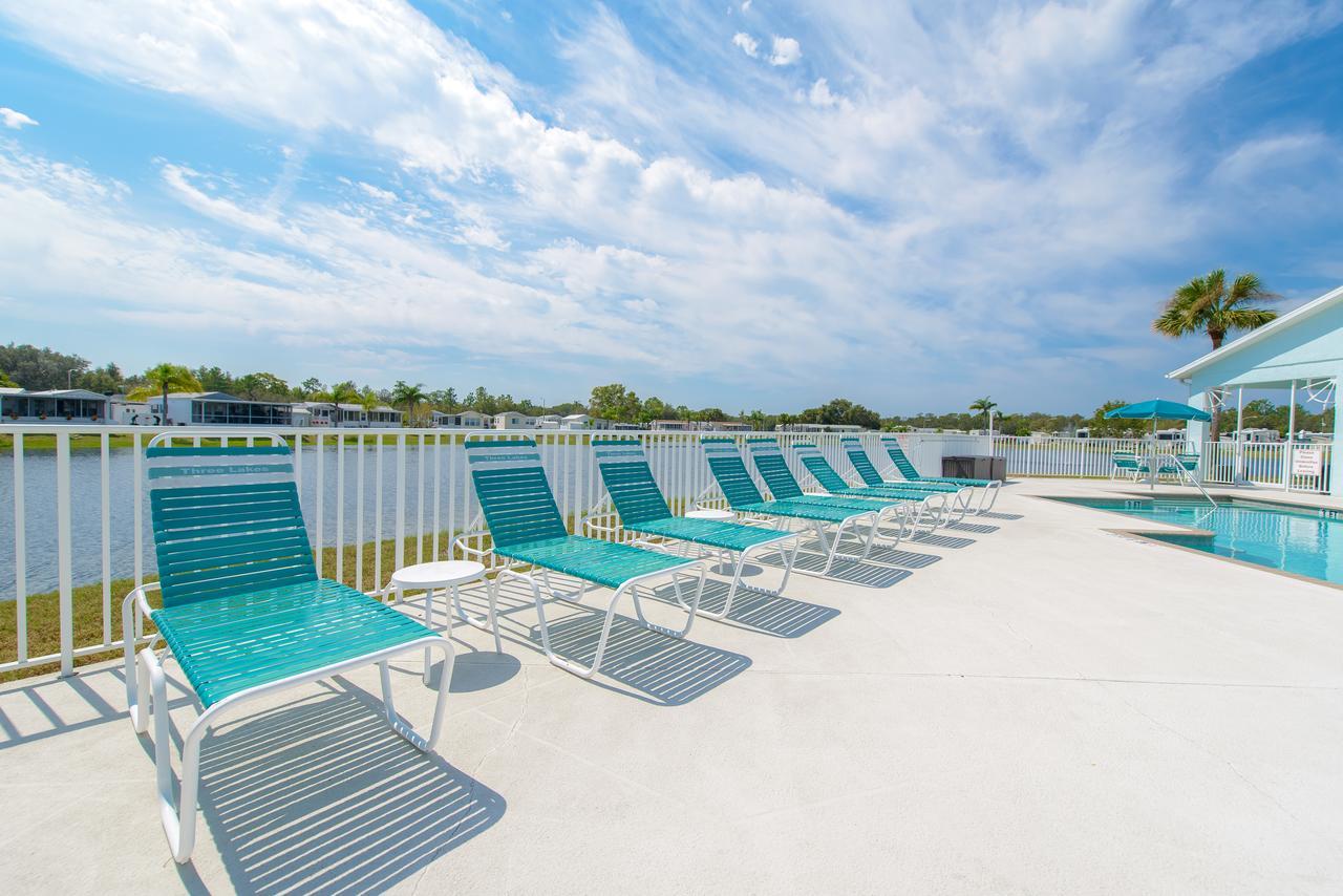 Three Lakes - Rv Resort Hudson Bagian luar foto