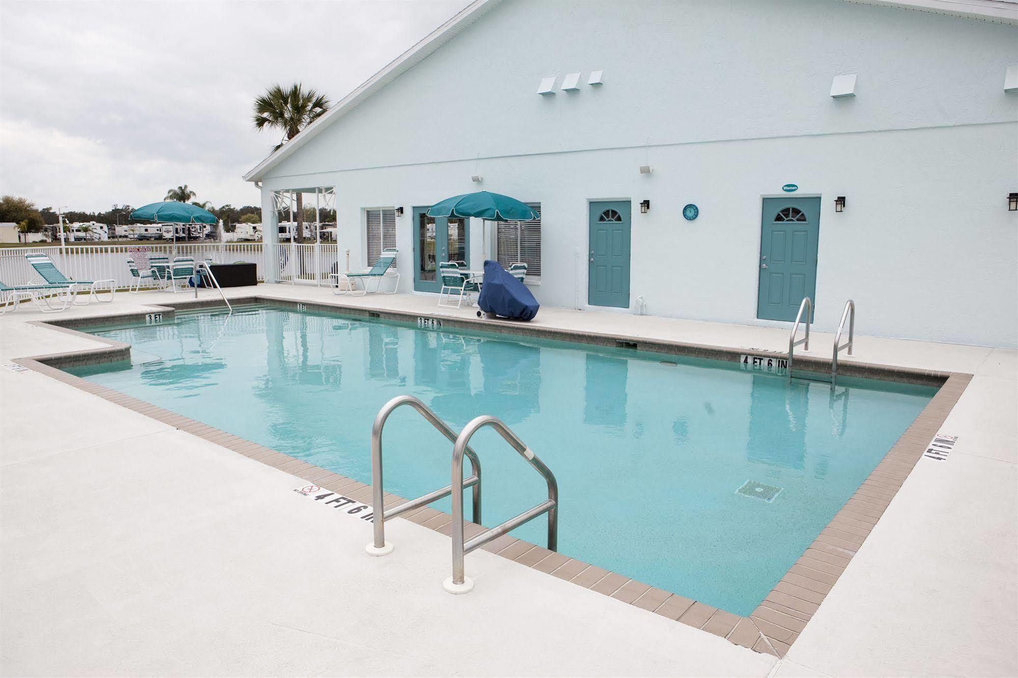 Three Lakes - Rv Resort Hudson Bagian luar foto
